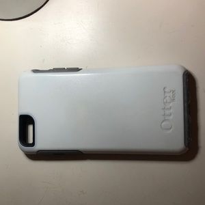 iPhone 6s Otter box case.